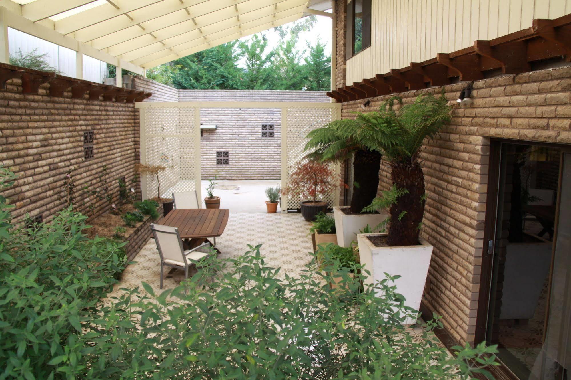 Bathurst Heights Bed & Breakfast Εξωτερικό φωτογραφία